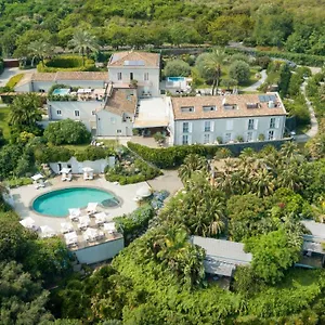 Donna Carmela Resort&lodges Hotel