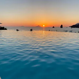Therasia Sea And - The Leading Of The World Отель